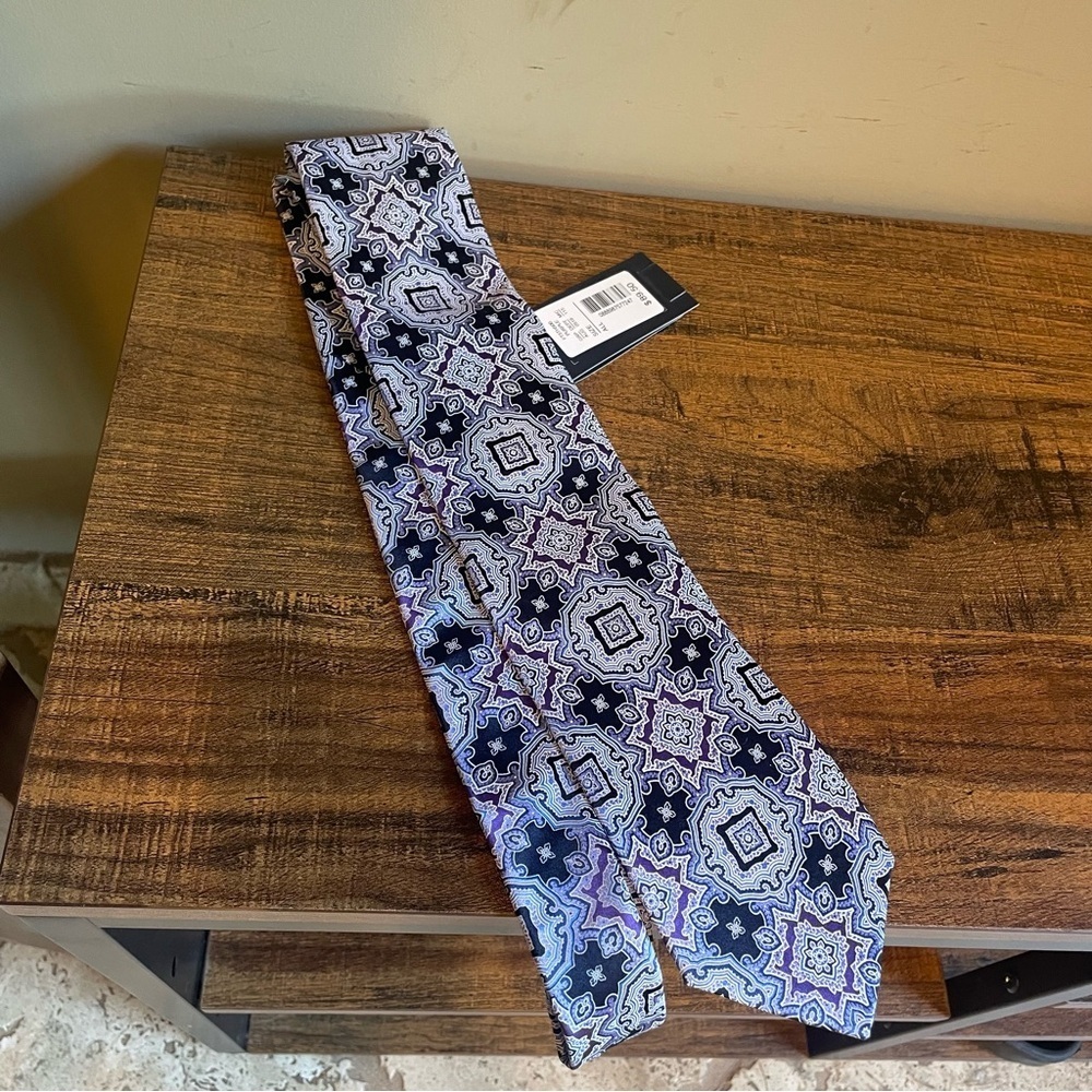 Hart Schaffner Marx Silk Tie Purple Navy